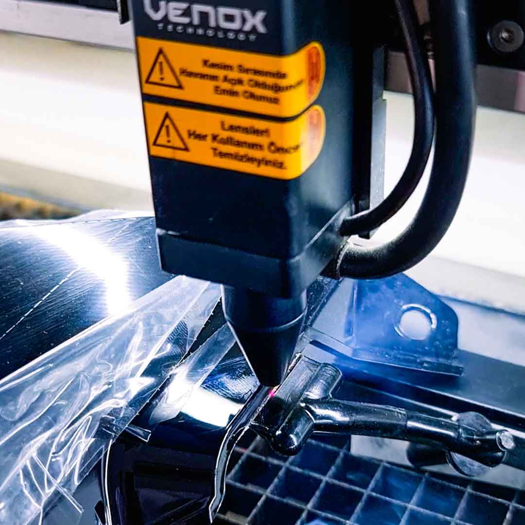 Endüstriyel Lazer Markalama: Üretim Hatlarında Kesintisiz Kalite, Hız ve İzlenebilirlik